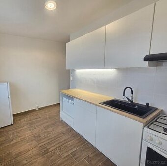 2+1 s lodžií, Chomutov