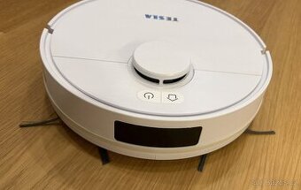 Robotický vysavač TESLA IQ550