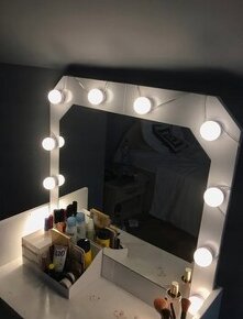 Sada 10 kusů stmívatelných světel k zrcadlům apod.