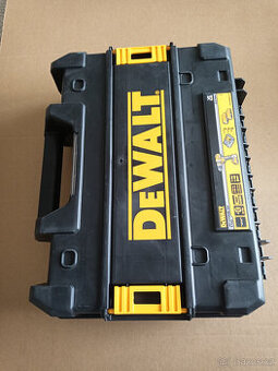 Kufr od akuvrtačky DeWALT DCD795