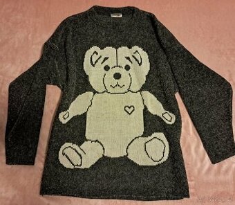 Svetr dámský s medvídkem