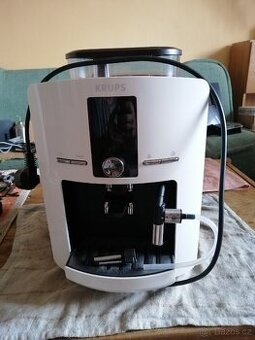 Automaticky kavovar KRUPS