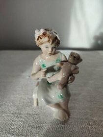 Royal dux dievča s macíkom porcelánová soška - 1