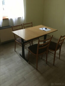Stůl a 4 židle - 1