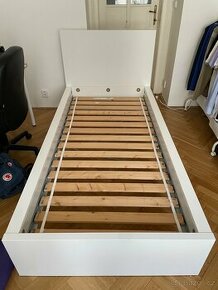 Postel IKEA Malm + rošty Lade