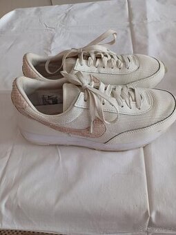 Botasky nike, vel.40 - 1