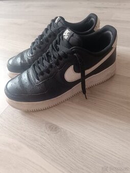 Air Force 1 málo nošené 43 vel