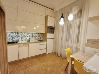 Exkluzivní pronájem bytu 1+1, 29 m² – Praha 2 – Vyšehrad