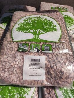 Ozdobná kamenná drť Pink Stone 20kg