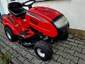 zahradní traktor MTD Hydro