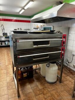 Pizza pec - velká