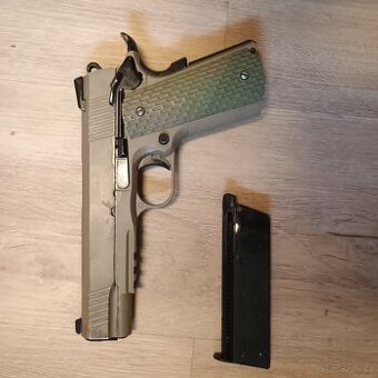 Airsoft colt 1911