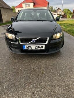 Volvo C30 1.6i (73 kW) / 192 100 km / rok výroby 2008