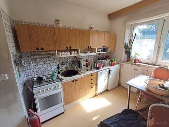 Obývací stěny, postele, kuch. Linka - 1