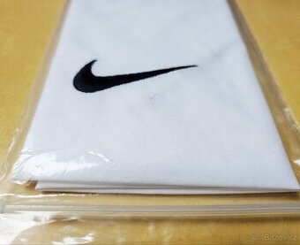 Šátek Nike Tennis Swoosh Bandana Rafael Nadal, unisex - 1