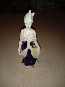 Porcelánová soška 23cm dívka