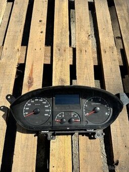 Budiky - Tachometr Iveco 2013, 3.0D, 125kW koupím tachometr
