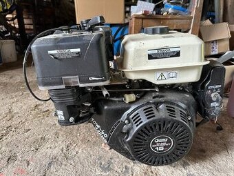 Spalovací motor 15HP 25mm elektrický start zánovní