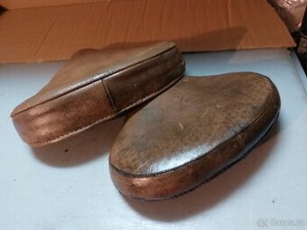 Nadhera patinova sedla Perak a Jawa 500 OHC snek a 01