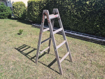 Štafle dřevěné, cca 150 cm
