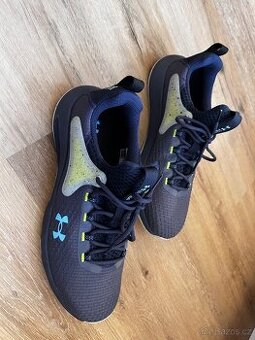 Under Armour boty