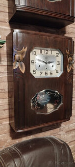 Perfektní nástěnné hodiny JURA . AVE MARIA . 10/11