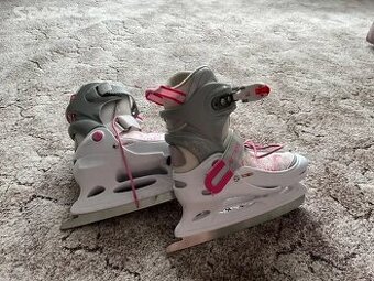 Rostoucí dětské brusle na led