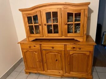 Vitrína, komoda - masivní dřevo, borovice