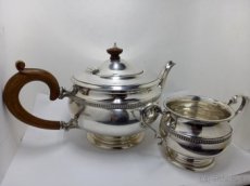 Starožitná stříbrná konvice s cukřenkou, investiční