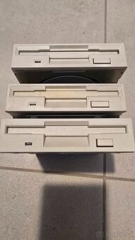 Disketová mechanika 3,5'' 3 kusy