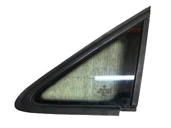 Levé přední sklo malé 2K0845411G VW Caddy 2 2k r.v. 2008