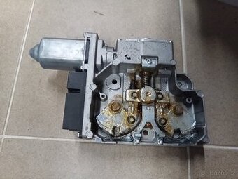 BMW E65 mechanismus ruční brzdy