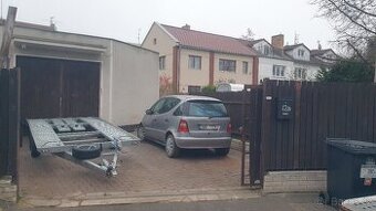 Pronájem Garaže a oploceného prostoru. VOLNY IHNED