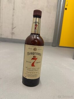 Lahev whiskey Seagrams Seven Crown
