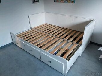 Postel hemnes (matrace zdarma)