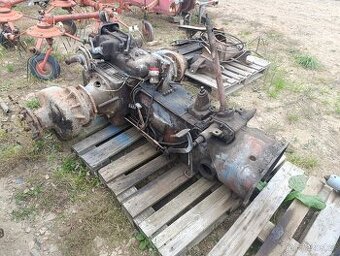 Zetor 4011 podvozek/převodovka