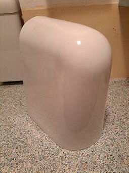 Noha bílá pod umyvadlo