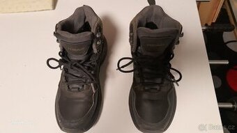 Zimni boty chlapecké,pěkně,nošené jednu sezónu vel.40