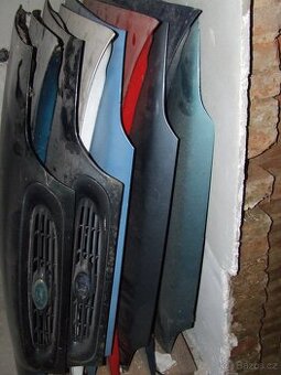 Prodám Plechařinu / Karosářské díly na starší Fordy