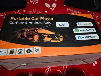 Multimediální panel do auta