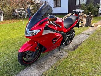 Triumph Sprint ST 1050