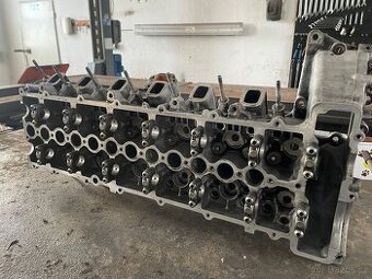 M57 306d2 hlava motoru