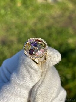 Zlatý prsten  3,85g