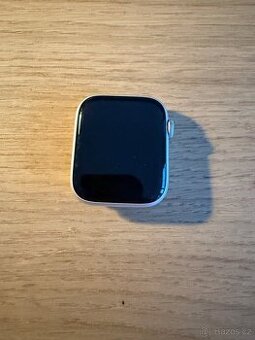 Apple Watch SE 2. generace + řemínek