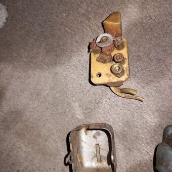 Stadion s22 přepínač svetel s objimkou