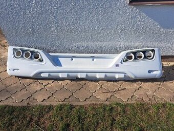 Prodám zadní nárazník na obytné vozidlo