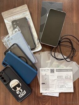 Samsung Galaxy S22 5G, barva Phantom White vč. příslušenství