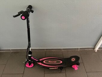 Dětská elektrická koloběžka Razor Power Core E90
