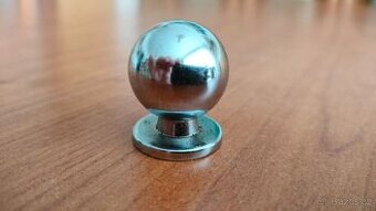 Nerezová úchytka kulatá