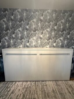 Skládací (nástěnná) postel